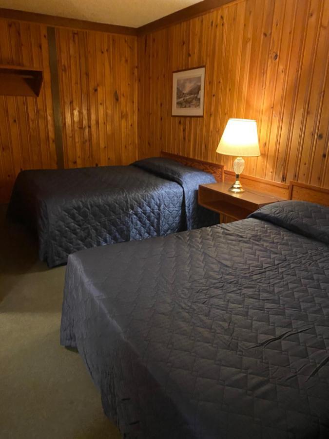 Glacier View Inn ヘーンズ・ジャンクション エクステリア 写真