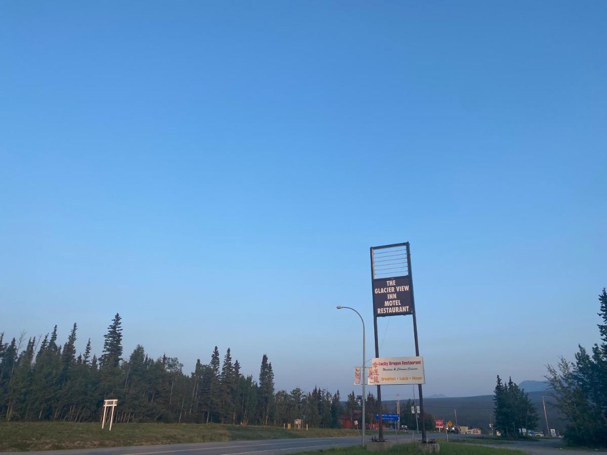 Glacier View Inn ヘーンズ・ジャンクション エクステリア 写真