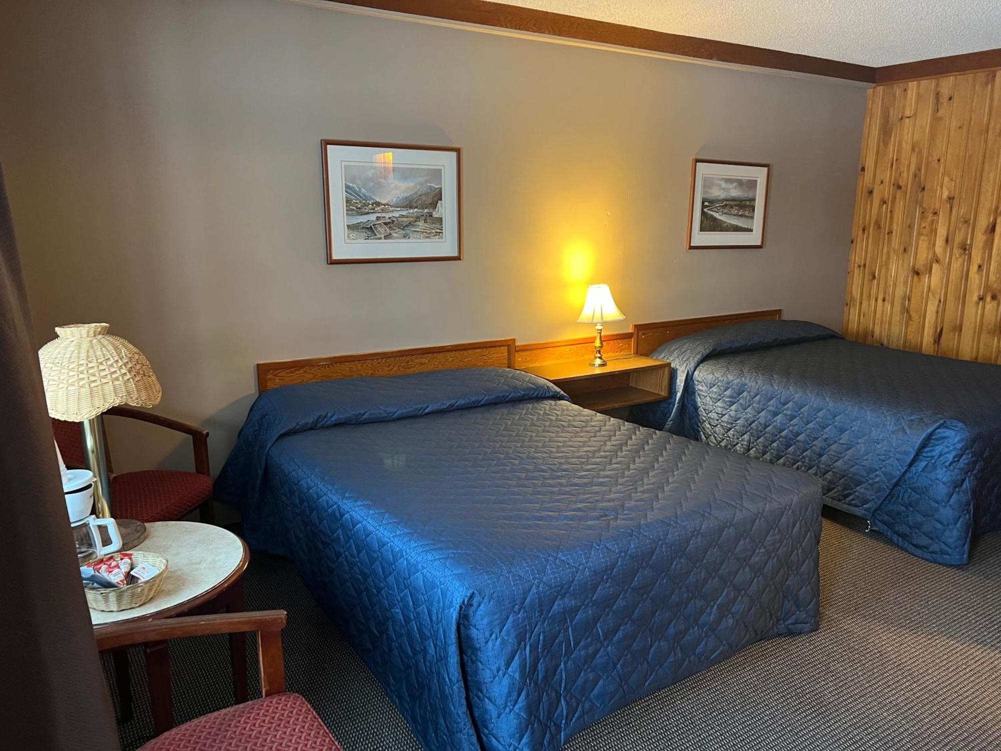 Glacier View Inn ヘーンズ・ジャンクション エクステリア 写真